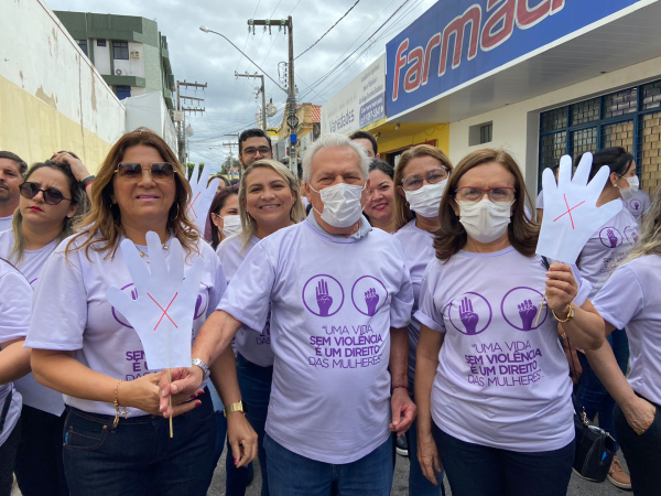 Violência contra a mulher: Prefeitura de Cajazeiras realiza caminhada de encerramento da campanha "Agosto Lilás"