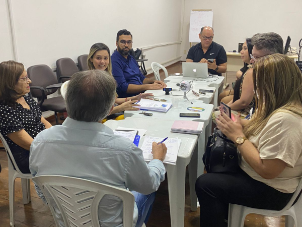 Cajazeiras - secretários e consultores do Sebrae discutem projeto Cidade Empreendedora