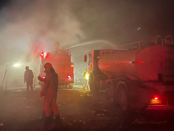 Incêndio no lixão: Prefeitura e Corpo de Bombeiros intensificam ação para conter fogo