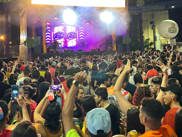 Carnaval de Cajazeiras chega ao fim com a marca da tranquilidade e segurança; multidão tomou conta da Juvêncio Carneiro