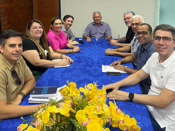 Prefeitura de Cajazeiras e SEBRAE reforçam parceria para fortalecimento da Expo Negócios