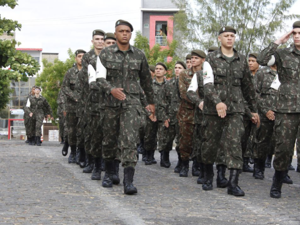 Tiro de Guerra de Cajazeiras realiza evento e homenageia prefeito Zé Aldemir