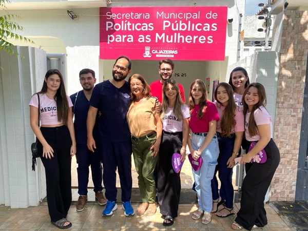 Estudantes do curso de Medicina do UNIFSM debatem Câncer de Colo de Útero na Secretaria das Mulher