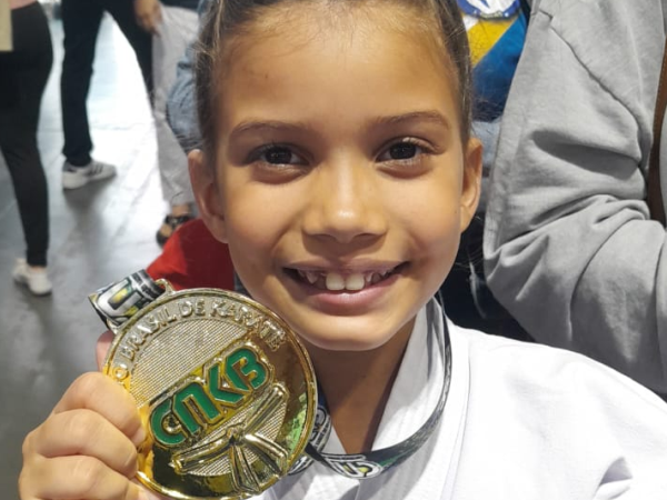 Com apoio da Prefeitura, cajazeirense Anna Júlia vai disputar Campeonato Mundial de Karatê
