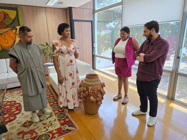 Arte das louceiras de Cajazeiras é destaque nacional e é entregue ao Ministério da Cultura