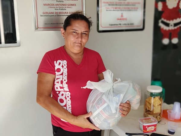 Prefeitura de Cajazeiras conclui distribuição das feiras do CRAS referentes ao mês de dezembro