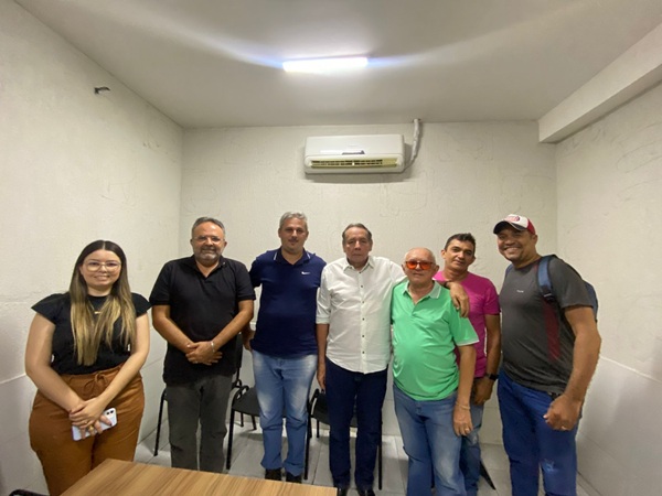 Secretaria de Desenvolvimento Econômico realiza reunião com comerciantes do Mercado Central de Cajazeiras