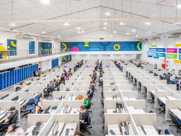 Prefeita e secretário de Desenvolvimento Econômico de Cajazeiras participam de inauguração da AeC em Campina Grande