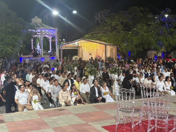 Promovido pela administração municipal, casamento comunitário une 62 casais civilmente em Cajazeiras